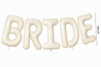 Crèmekleurige folieletterballonnen die samen ‘BRIDE’ vormen, met aangegeven hoogte van 100 cm.