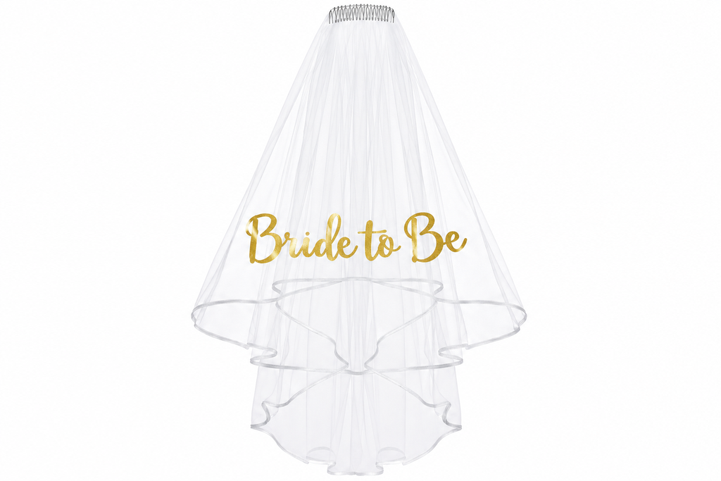 Witte doorschijnende sluier met gouden ‘Bride to Be’ tekst en een bevestigingskam.